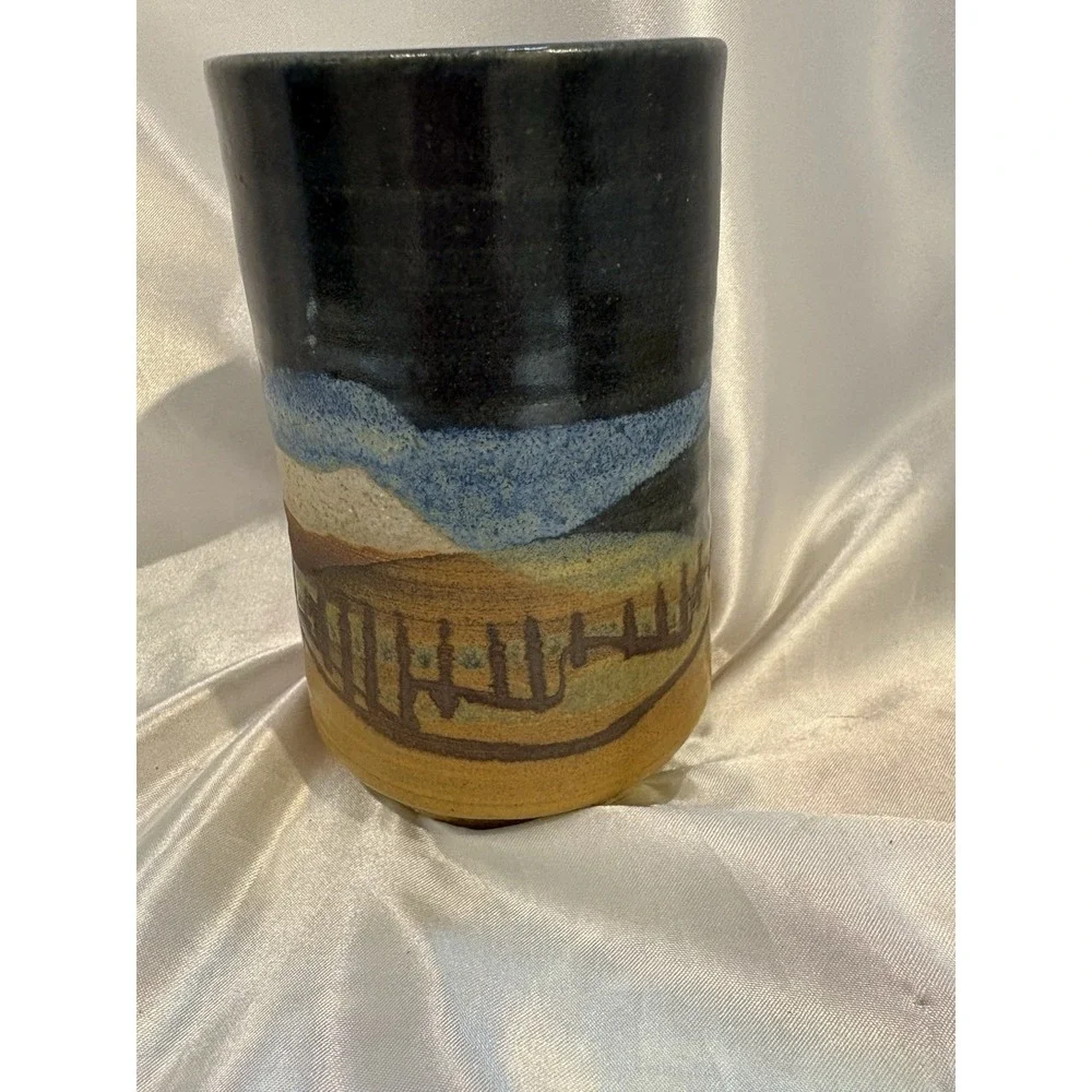 Signed STUDIO Art POTTERY NORTHWEST SKYLINE Tumbler 12oz Landscape Beautiful